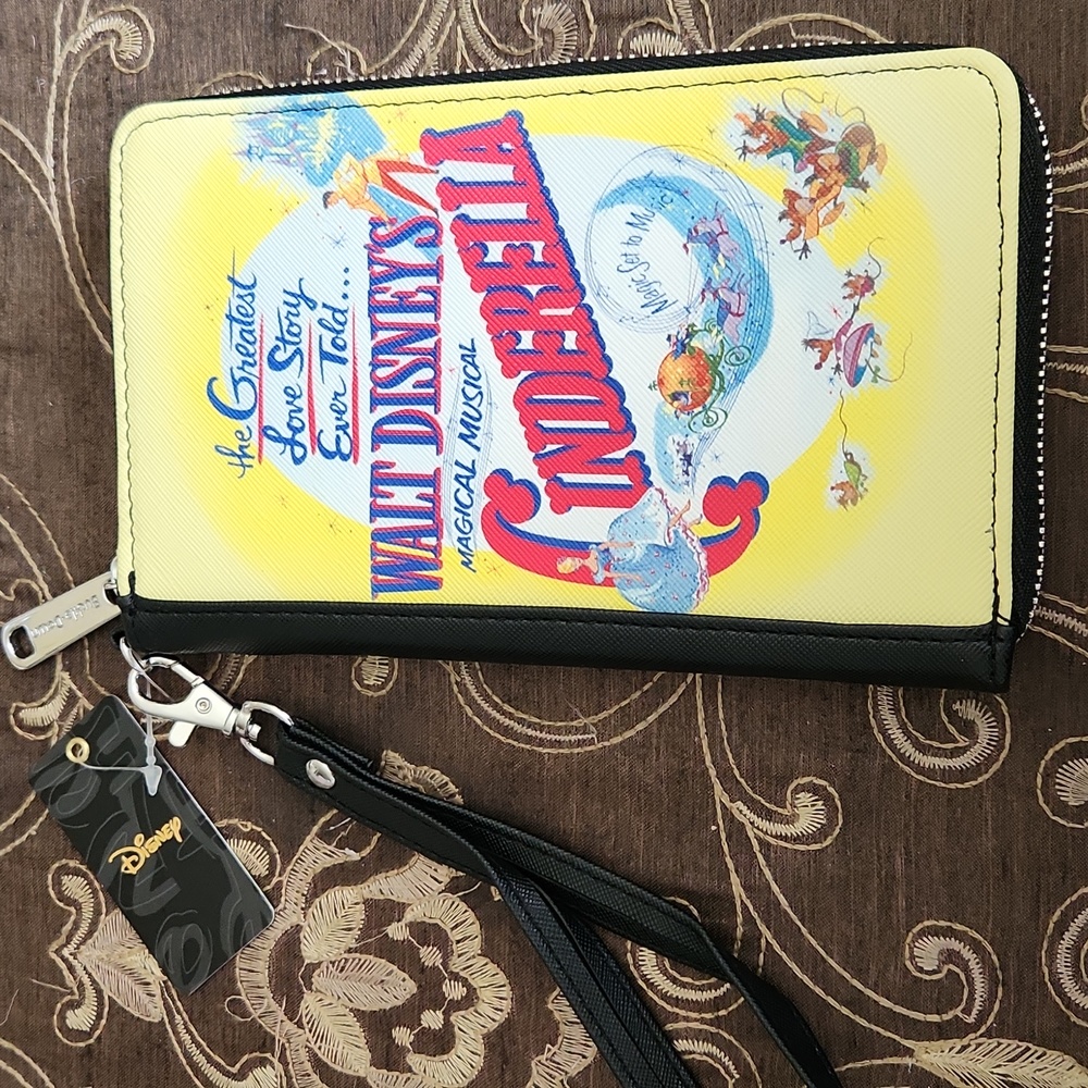 Disney wallet